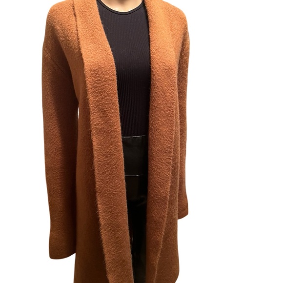 Beautiful heavy cardigan from Pink Martini - Picture 8 of 8